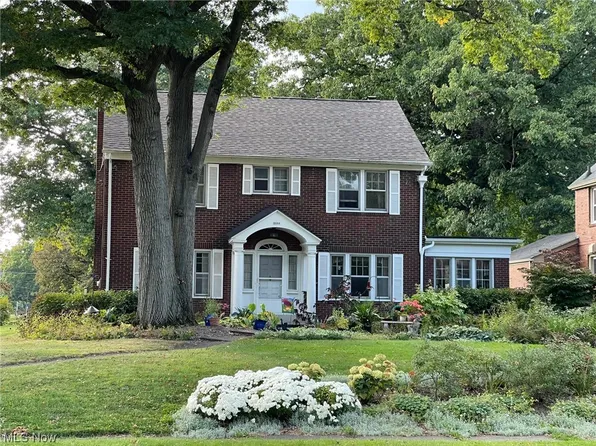 2004 Guadalupe Ave, Youngstown, OH 44504