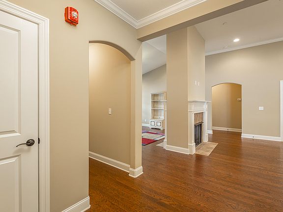 4th image of 1719 Sedgefield Dr #42B