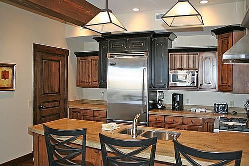 5th image of 1825 Three Kings Dr #1105