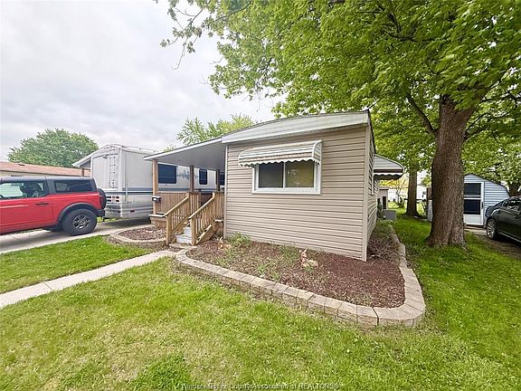 3rd image of 117 Steven Ct