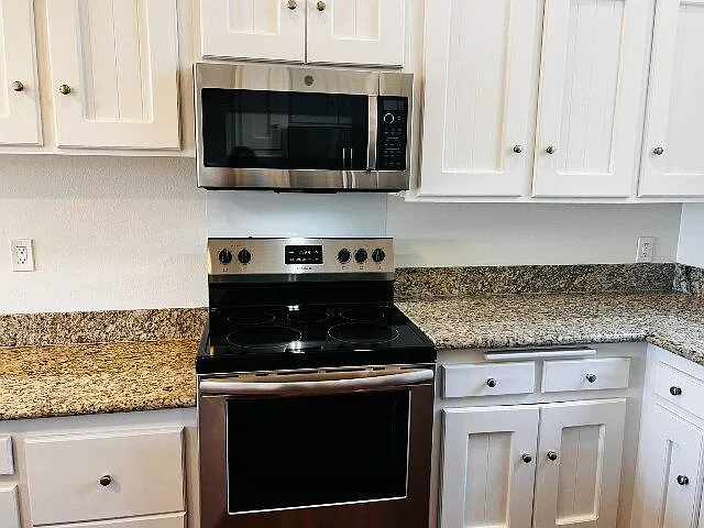 2204 Plaza De Las Flores — Photo 22