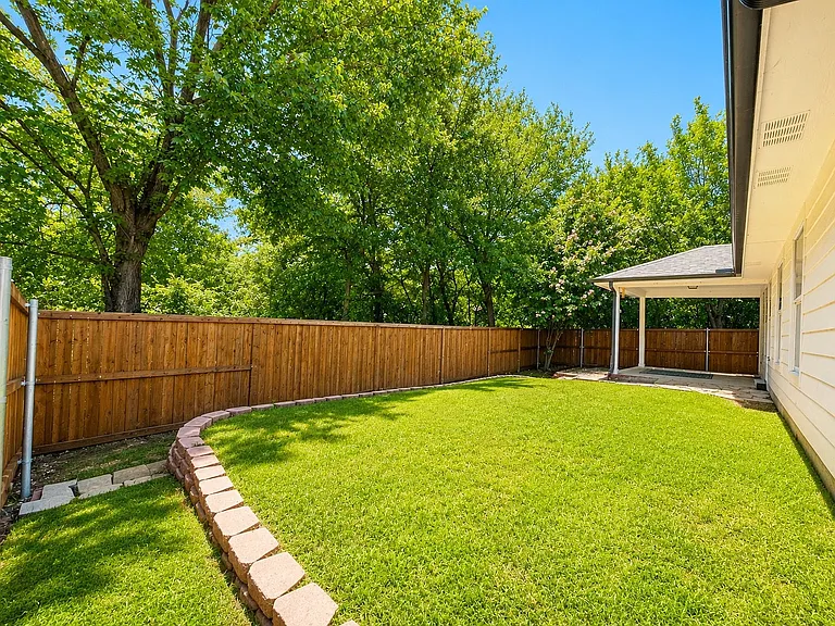 1745 Duck Cove Dr — Photo 20