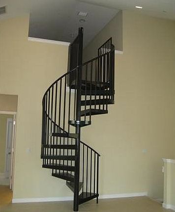 4th image of 2969 Saint Thomas Dr
