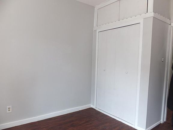 3rd image of 74 Clarke Ave #1P