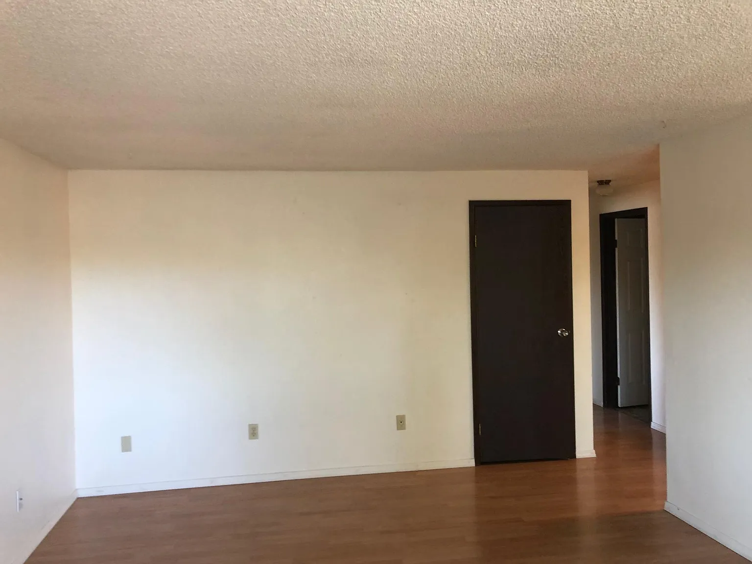 1507 Cherry Ave — Photo 3