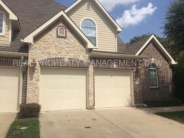 1st image of 2983 Sicily Way