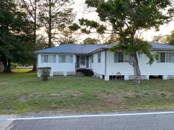 27 Alma Walker Rd, Folkston, GA 31537