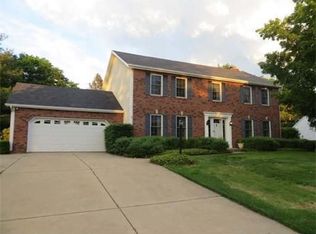 50822 Ridgeview Ln, Granger, IN 46530