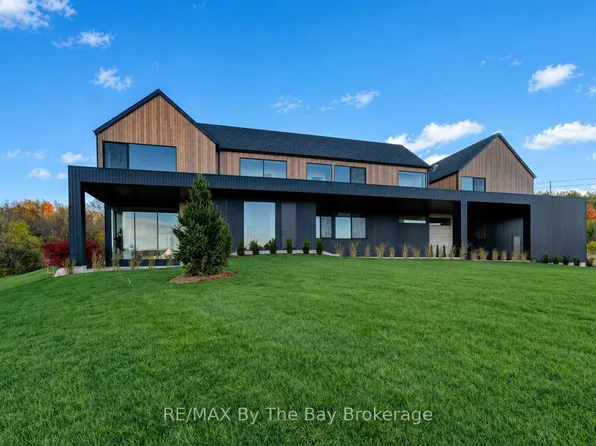 18 Raintree Ct, Clearview, ON L9Y 0K2
