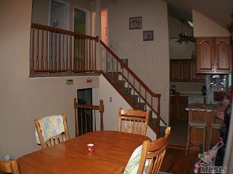 2nd image of 7 Ontario St