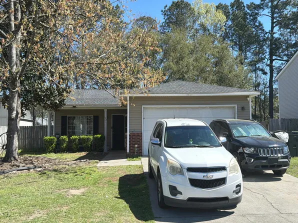 132 Apache Dr, Summerville, SC 29483