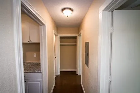 936 Poinsettia St — Photo 12