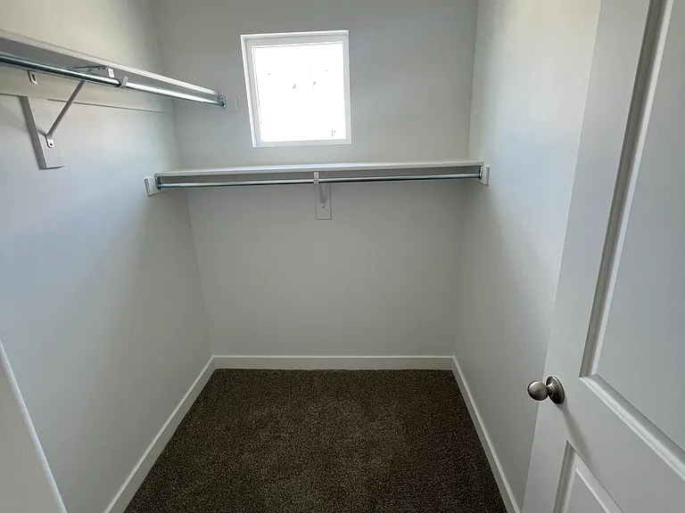 1868 N Blue Iris Ave — Photo 14