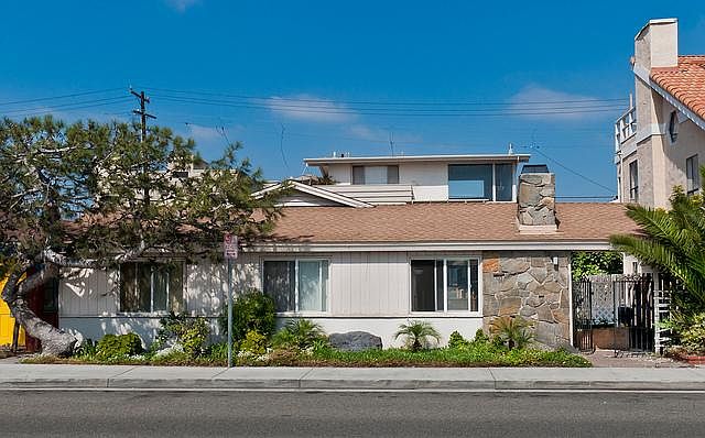 1st image of 930 W Balboa Blvd APT B