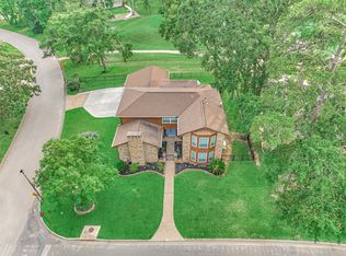 660 Hillcrest Dr, Huntsville, TX 77340