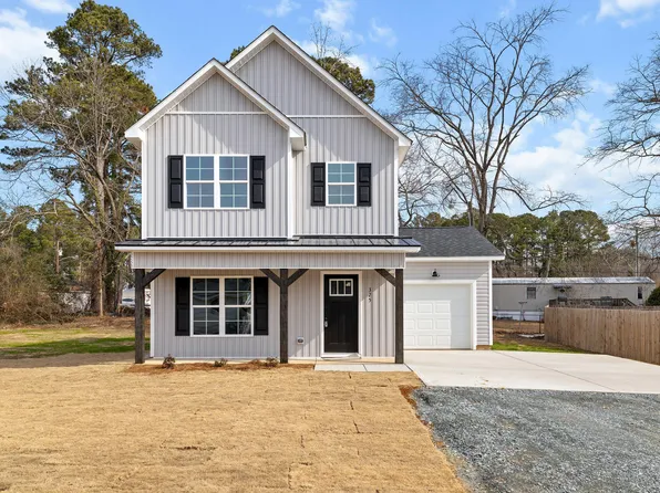 325 S Baker St, Four Oaks, NC 27524