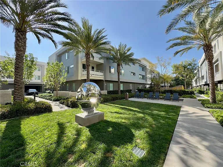 1868 S Westside Dr #28 — Photo 45