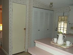 4th image of 971 Quail Dr