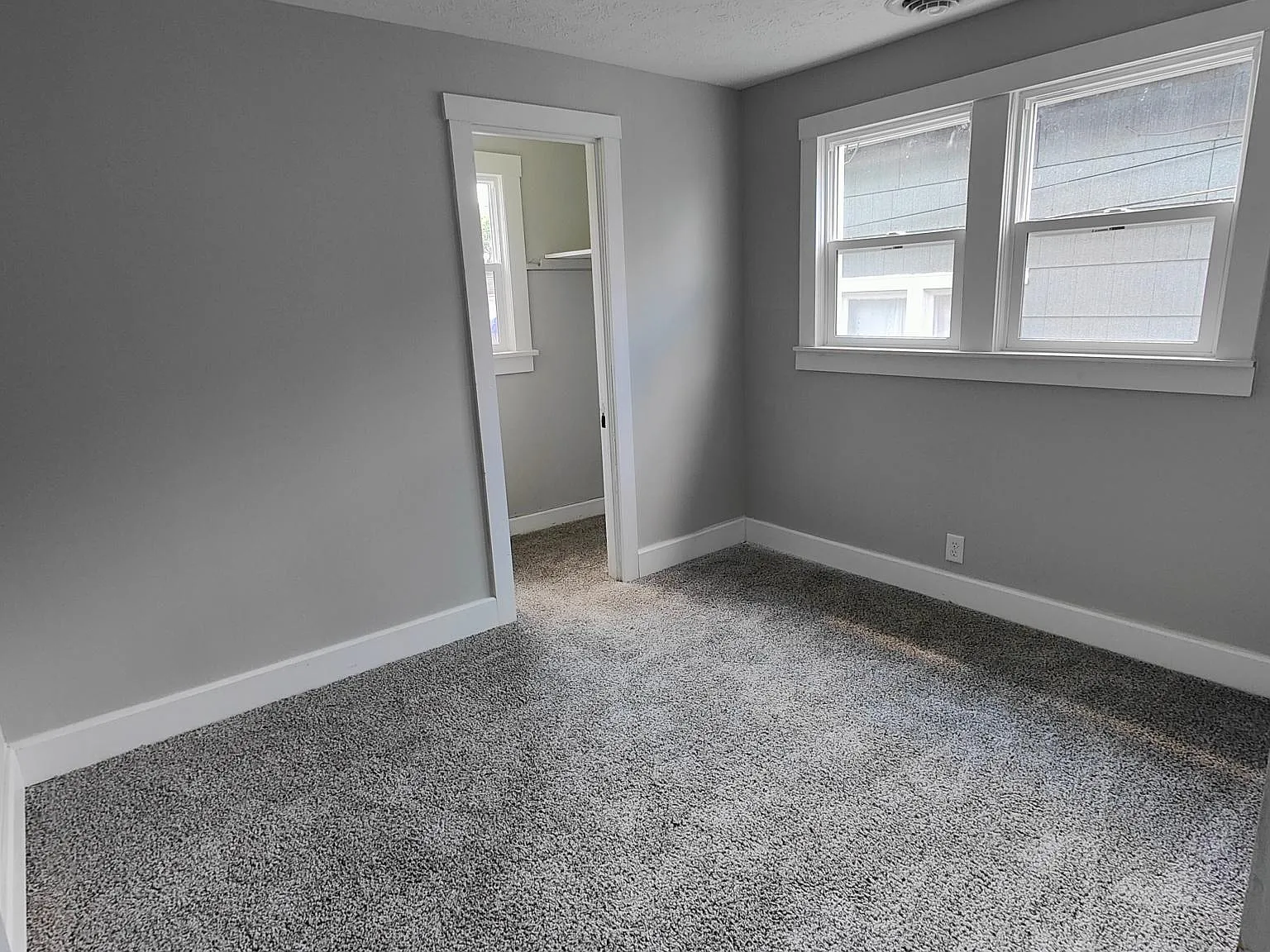 2 bed, 660 sqft, $950 — Photo 4
