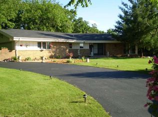 7061 Skyview Trl, Roscoe, IL