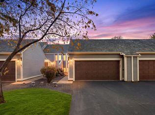 11113 Hyland Ter, Eden Prairie, MN 55344