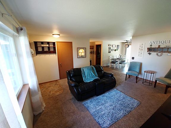 5th image of 1518 E 2nd Ave