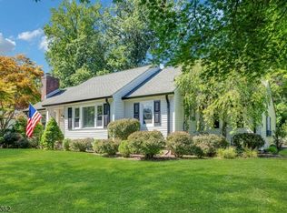 44 Old Army Rd, Bernardsville, NJ 07924