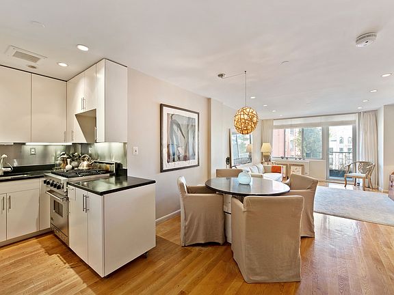 2nd image of 525 E 11th St APT 7A