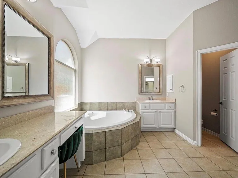 5923 Dillon Creek Ln — Photo 17