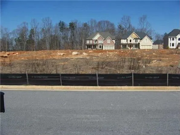 4287 Meadow Wind Dr, Snellville, GA 30039
