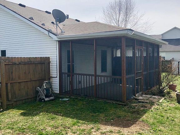 3rd image of 225 Palm Hill Drive