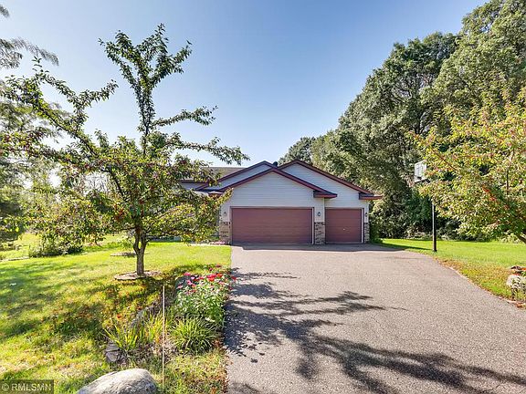 2nd image of 2876 185th Ln NE