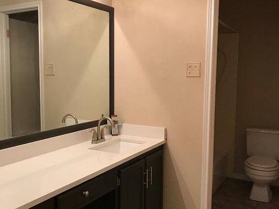 4th image of 1801 Townhouse Dr Unit 1