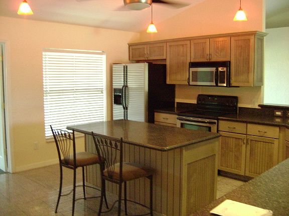 4th image of 4009 E Orange Ave