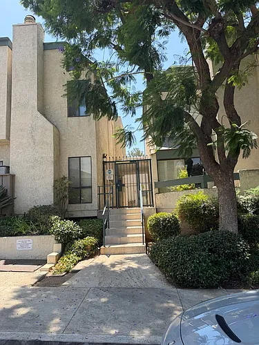 1734 N Verdugo Rd #6 Photo 1