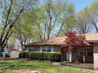 1422 Buena Vista Cir, Springdale, AR 72762