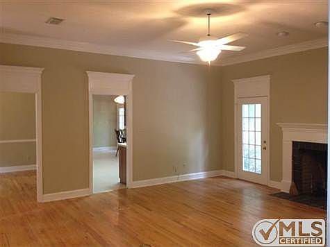 5th image of 3002 Barclay Ct #3