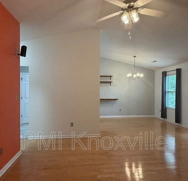 10311 Boston Ln — Photo 12