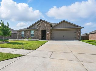 312 Duke Ct, Fate, TX 75189