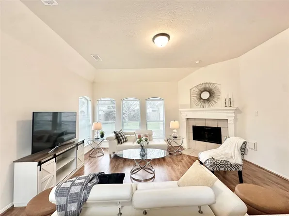 4903 Falls Cir, Missouri City, TX 77459