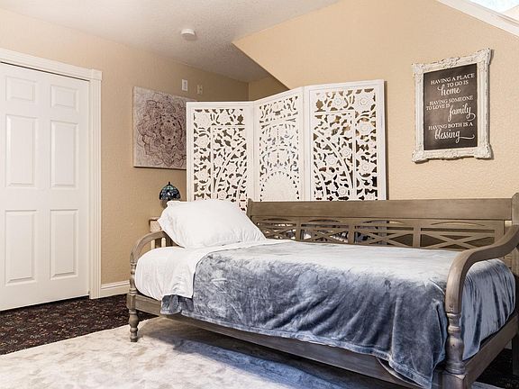 3rd image of 2020 Crestmeadow St #B