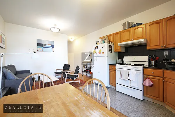 Rented by ZealEstate Group Inc | media 26