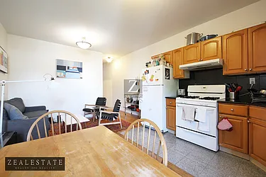 Rented by ZealEstate Group Inc