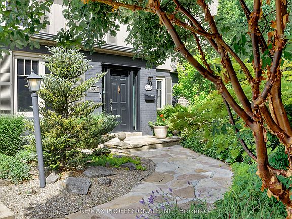 3rd image of 1364 Islington Ave