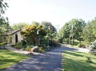 4935 Dry Ridge Rd, Cincinnati, OH 45252