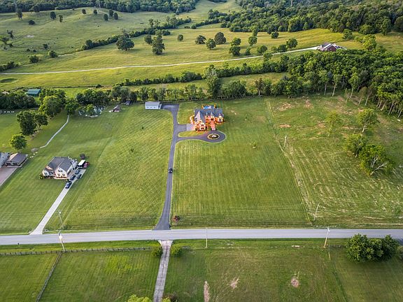 3rd image of 919 Philadelphia Rd