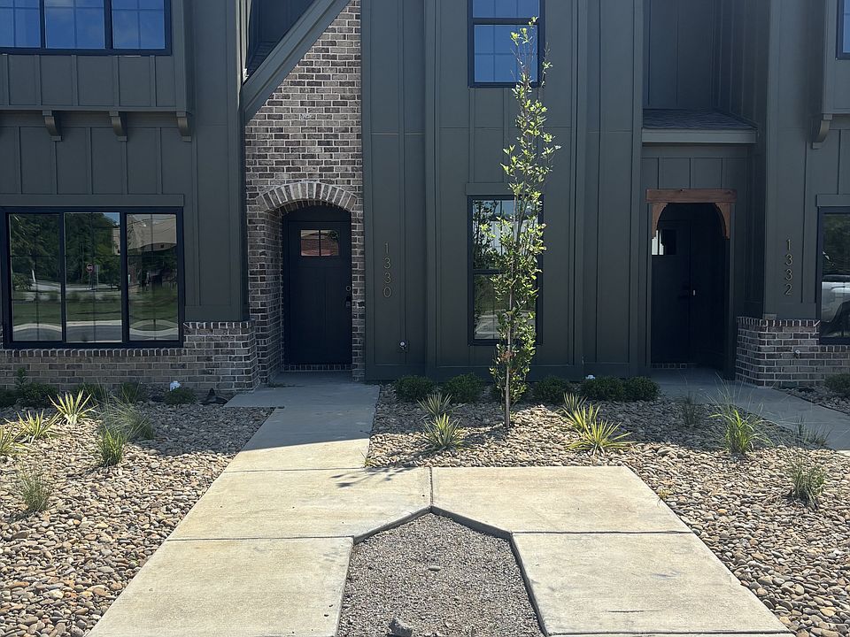 1st image of 1330 Twelve Oaks Ln #1