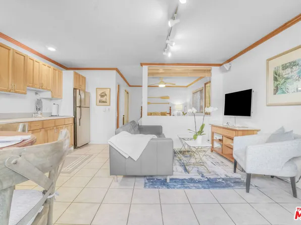 120 Fleet St APT C, Marina Del Rey, CA 90292