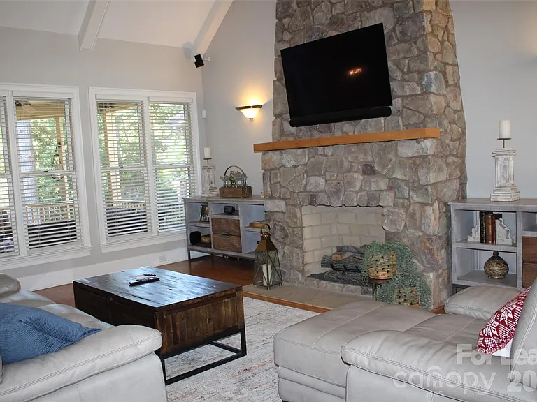 17404 Summer Place Dr — Photo 6
