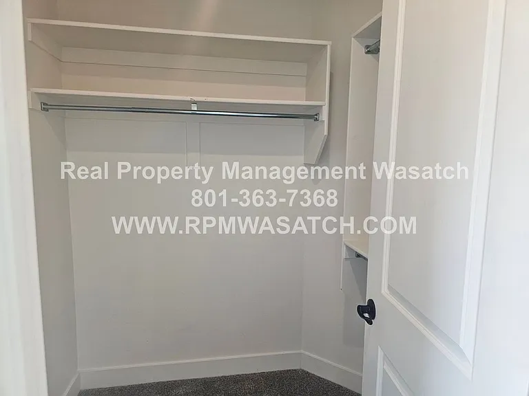 738 N 160 E — Photo 29